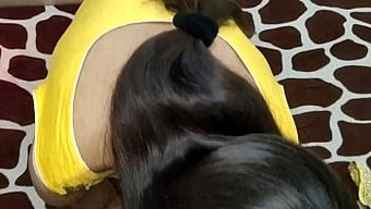 Gerçek Hintli Milf Ve Hintli Üvey Kardeşi Sıcak Bir Cowgirl Rol Oyununda