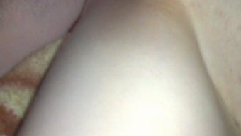 Karısı Ve Kocası Ev Yapımı Videoda Sıcak Mobil Seks Yapıyorlar