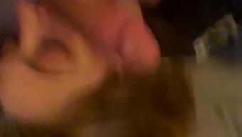 Sarışın Fahişe Bu Sıcak Videoda Büyük Bir Yarrağa Ihtiyaç Duyuyor