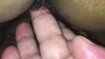 Genç Asyalı Kız Ev Yapımı Videoda Anal Seksin Tadını Çıkarıyor