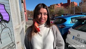Torbe, Kolombiyalı Güzel Camila Palmer'I Sıcak Bir Buluşmada Şaşırtıyor