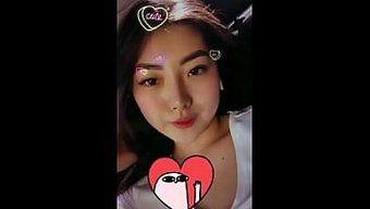Japon Lezbiyen Julia Hamada Sıcak Bir Solo Videoda