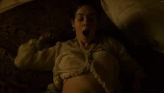 Amerikalı Esmer Bebek Jenna Malone, Softcore Bir Videoda