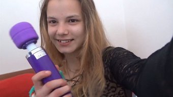 Alman Genç, Vahşi Bir Sikiş Seansından Sonra Creampie Alıyor