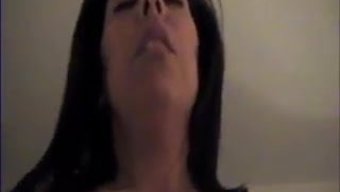 Karısının Cowgirl Yolculuğu Onu Neredeyse Boşaltıyor