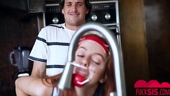 Tyler Nixon Ve Cleo Bardot Sıcak Bir Hardcore Sahnede