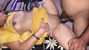 Enişte, Yeni Evli Gelini Gizli Ev Yapımı Seks Için Baştan Çıkarıyor.
