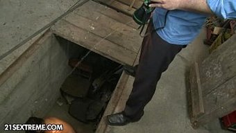 Kişisel Köleyle Sert Sikiş