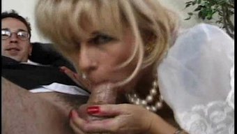 Milf Ona Zee, Johnny Thrust Ile Ilk Kez Hd Bir Videoda