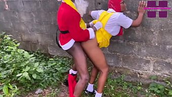 Noel Baba'Nın Türbanlı Kızla Yaramaz Takası - Sert Seks Ve Boşalma.
