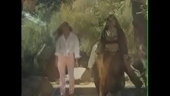 Kamasutra Seks Pozisyonları, Eski Ve Ateşli Bir Tarzda Keşfediliyor.