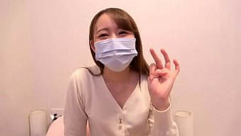 Sevimli Bir Japon Kızının Erotik Güzelliğinin Tadını Çıkarın, Büyük Bir Meme Sakso Çekiyor Ve Amatör Ev Yapımı Porno Filmde Beceriliyorum